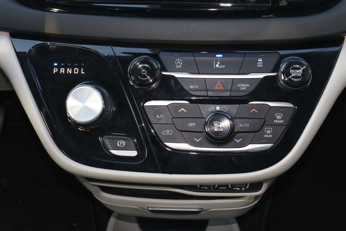 2022 Chrysler Pacifica Touring L