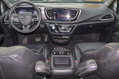 2025 Chrysler Pacifica Select FWD