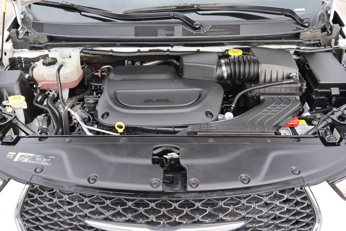 2025 Chrysler Pacifica Select FWD