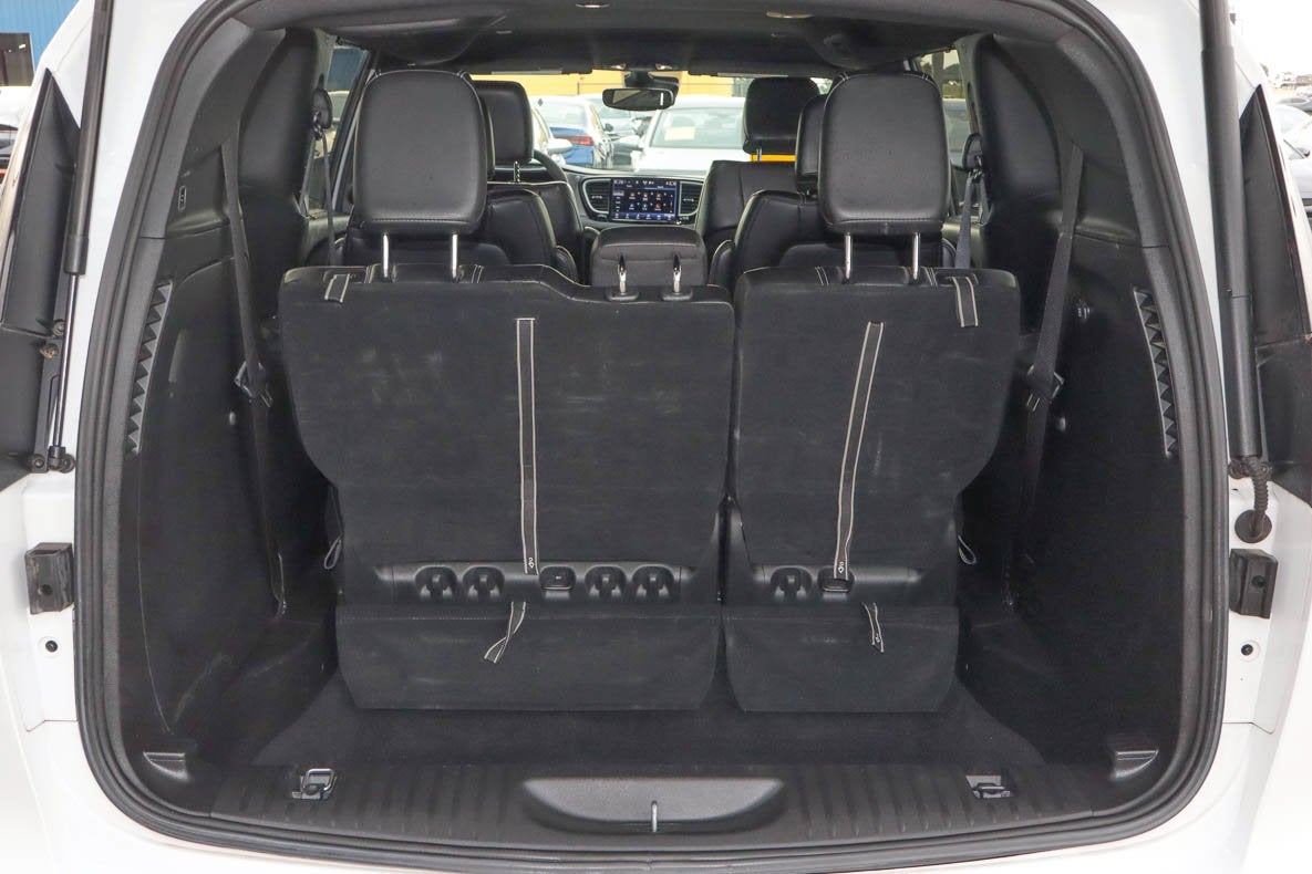 2025 Chrysler Pacifica Select FWD