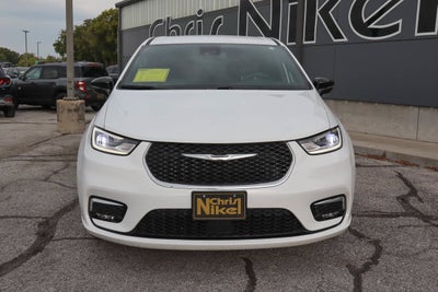 2025 Chrysler Pacifica Select FWD