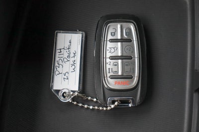 2025 Chrysler Pacifica Select FWD