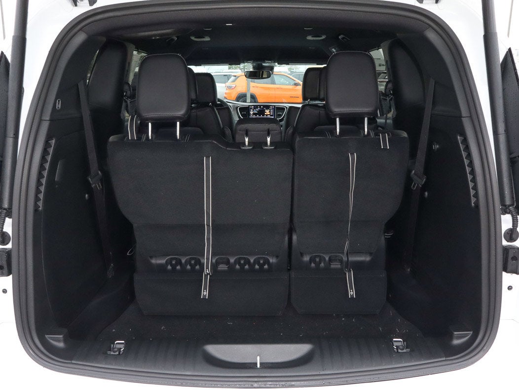2027 Chrysler Pacifica Select FWD