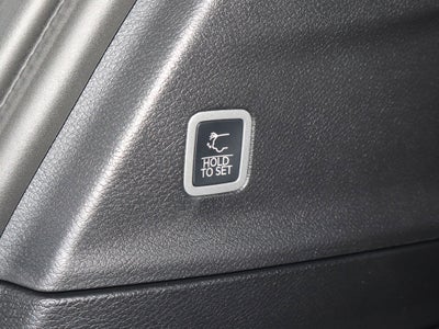 2027 Chrysler Pacifica Select FWD