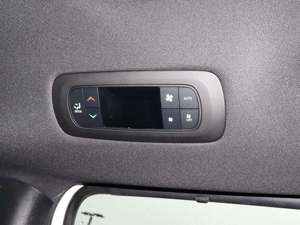 2027 Chrysler Pacifica Select FWD