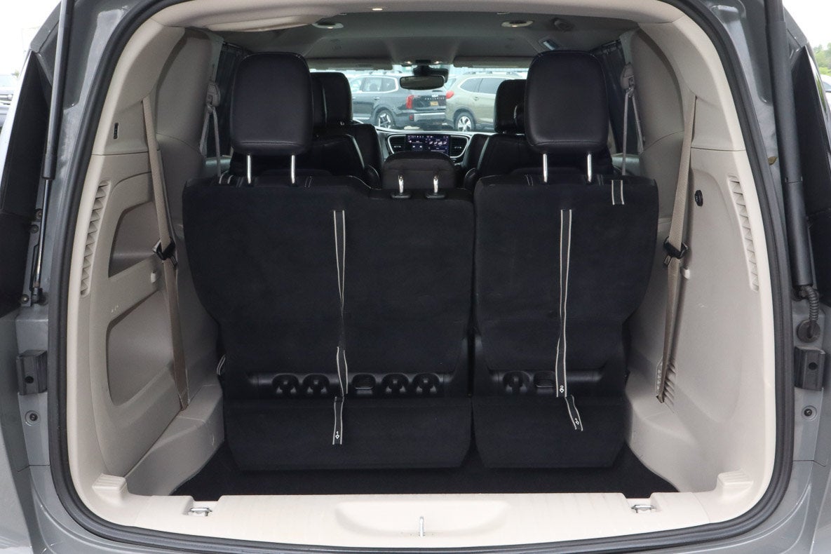 2022 Chrysler Pacifica Touring L FWD