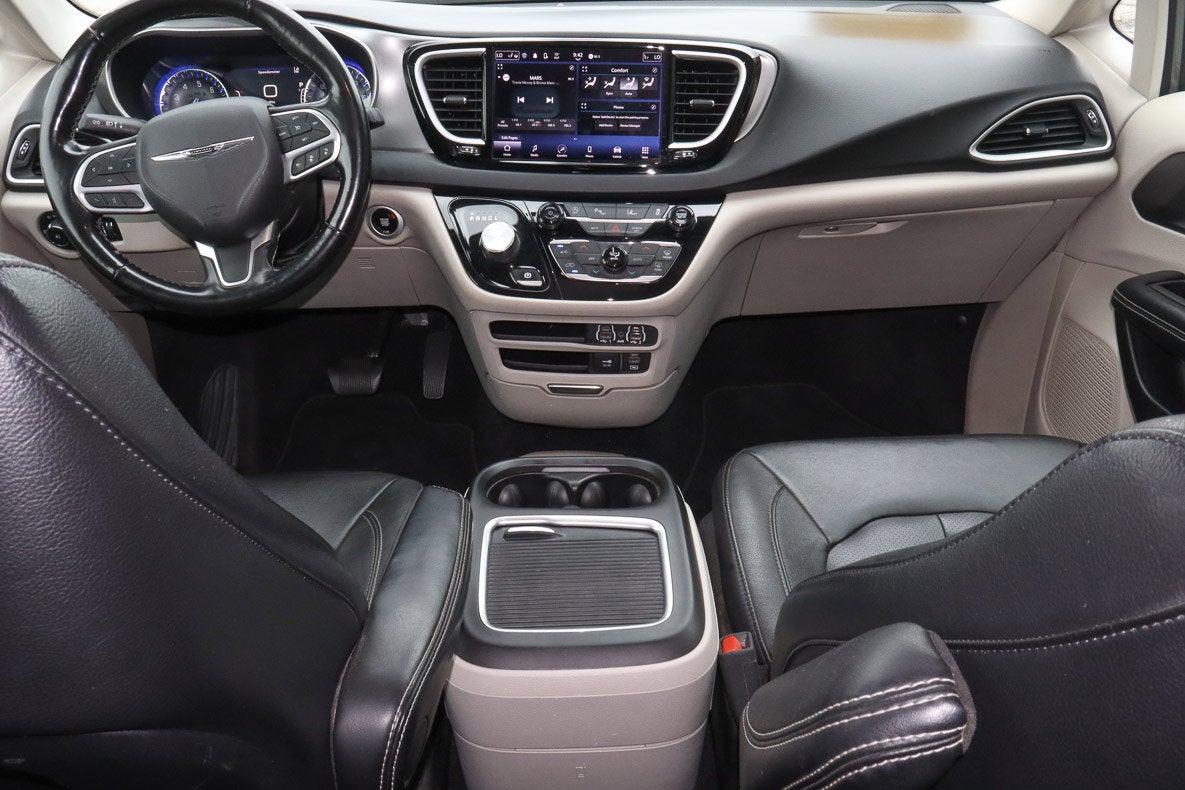 2022 Chrysler Pacifica Touring L FWD