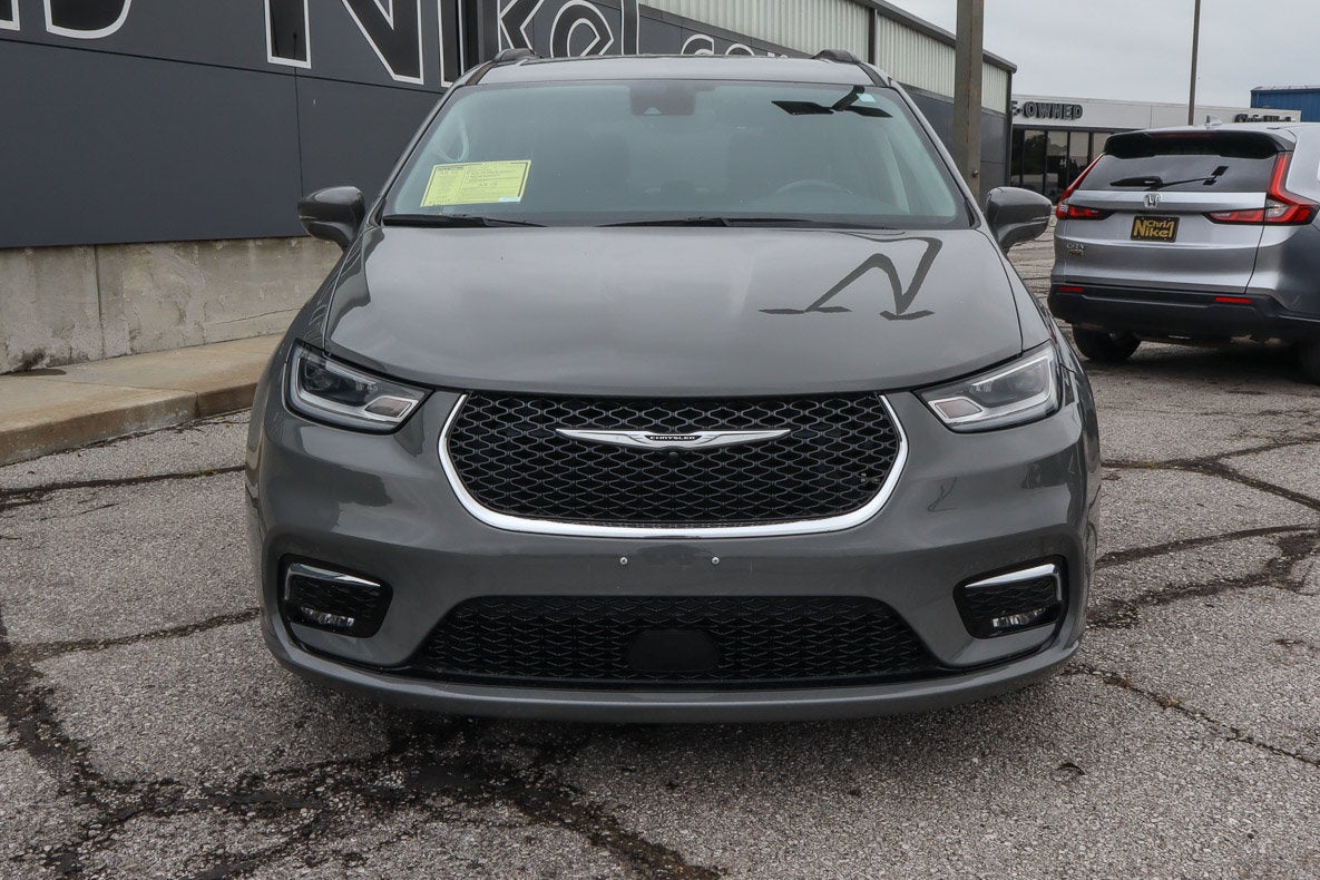 2022 Chrysler Pacifica Touring L FWD