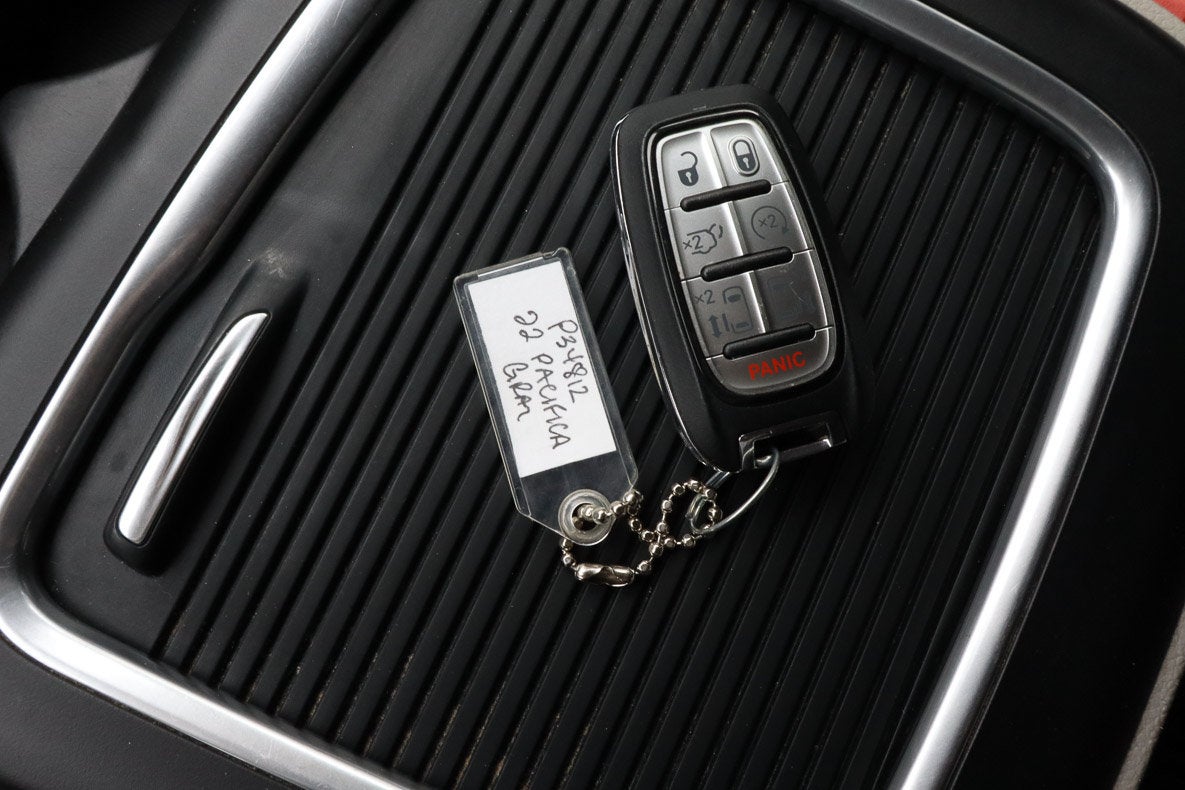 2022 Chrysler Pacifica Touring L FWD