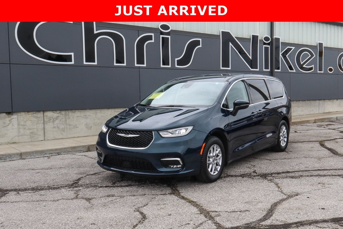 2023 Chrysler Pacifica Touring L FWD