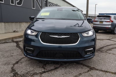 2023 Chrysler Pacifica Touring L FWD