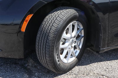 2023 Chrysler Voyager LX FWD