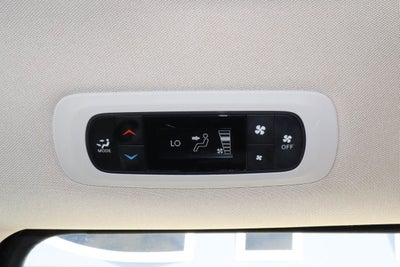 2023 Chrysler Voyager LX FWD