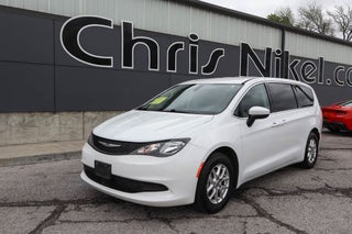 2022 Chrysler Voyager LX FWD