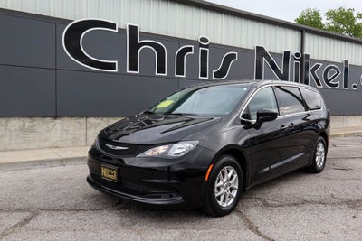 2023 Chrysler Voyager LX FWD