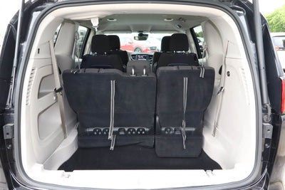 2023 Chrysler Voyager LX FWD