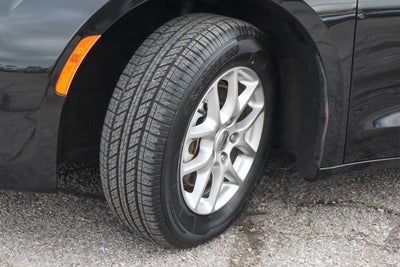 2023 Chrysler Voyager LX FWD