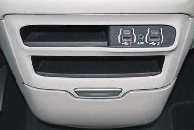 2023 Chrysler Voyager LX FWD