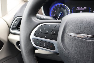 2023 Chrysler Voyager LX FWD