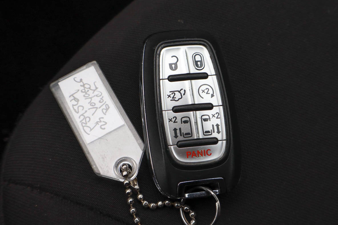 2023 Chrysler Voyager LX FWD