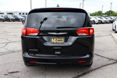2023 Chrysler Voyager LX FWD