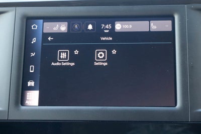 2023 Chrysler Voyager LX FWD