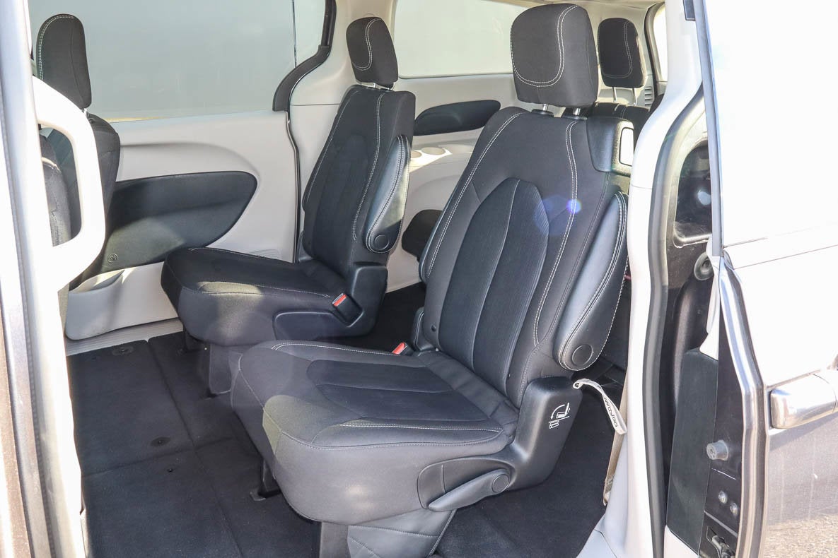 2023 Chrysler Voyager LX FWD