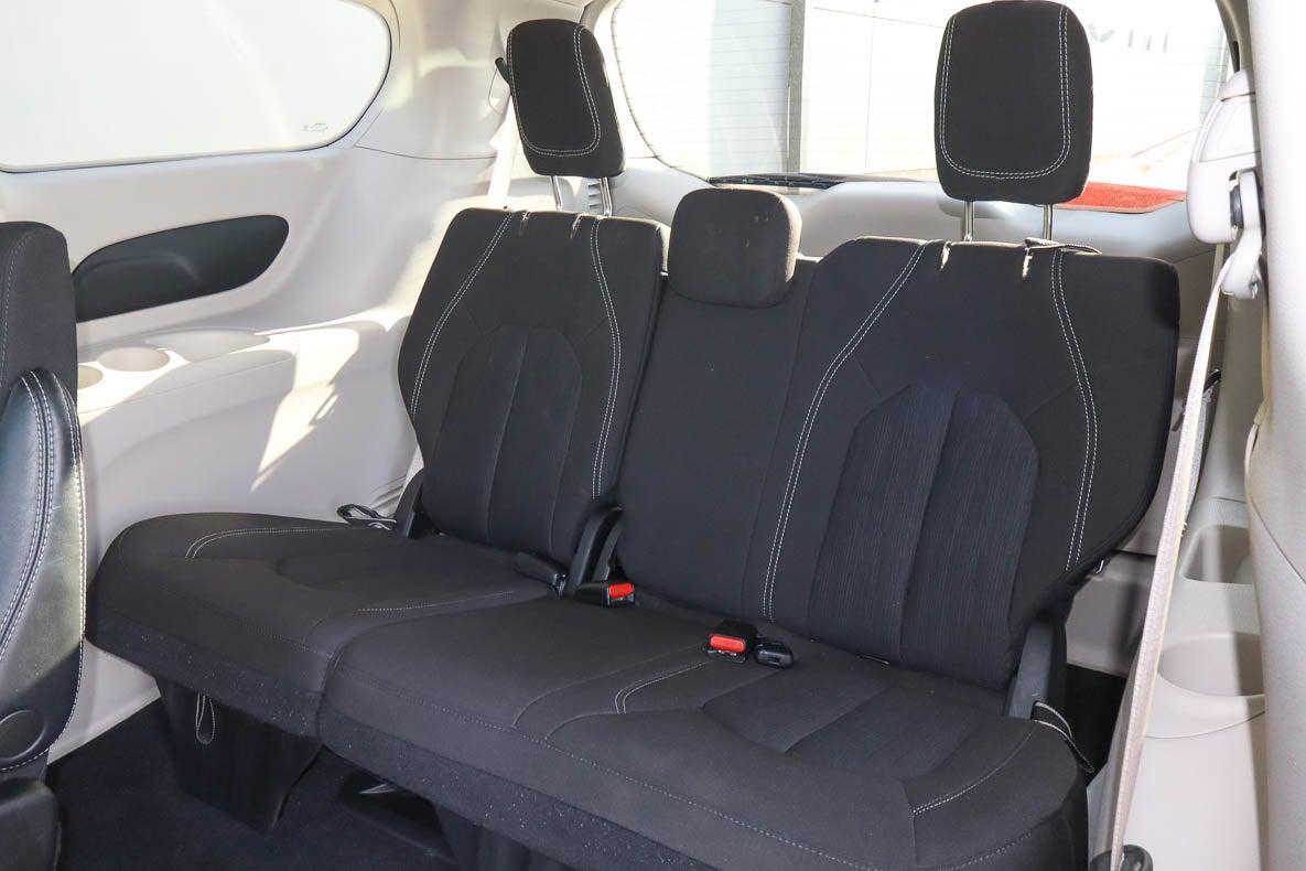 2023 Chrysler Voyager LX FWD