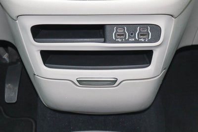 2023 Chrysler Voyager LX FWD