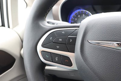 2023 Chrysler Voyager LX FWD