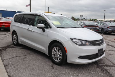 2023 Chrysler Voyager LX FWD