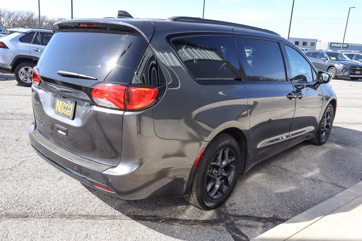 2019 Chrysler Pacifica Touring L Plus