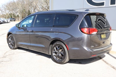 2019 Chrysler Pacifica Touring L Plus