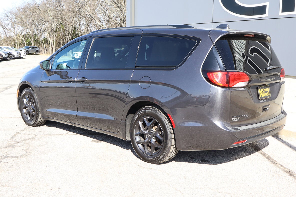 2019 Chrysler Pacifica Touring L Plus