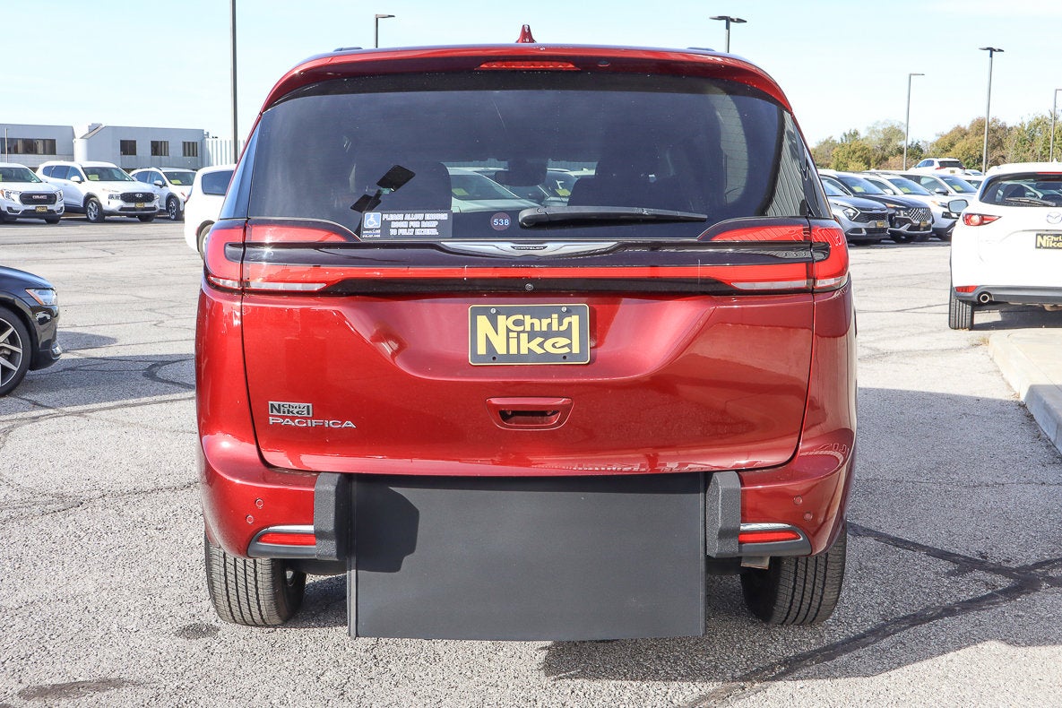 2021 Chrysler Pacifica Touring