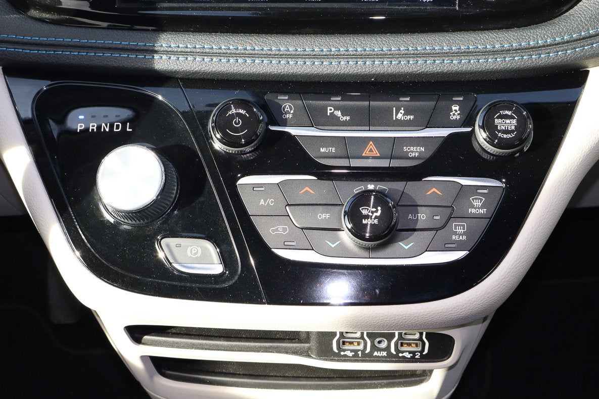 2021 Chrysler Pacifica Touring