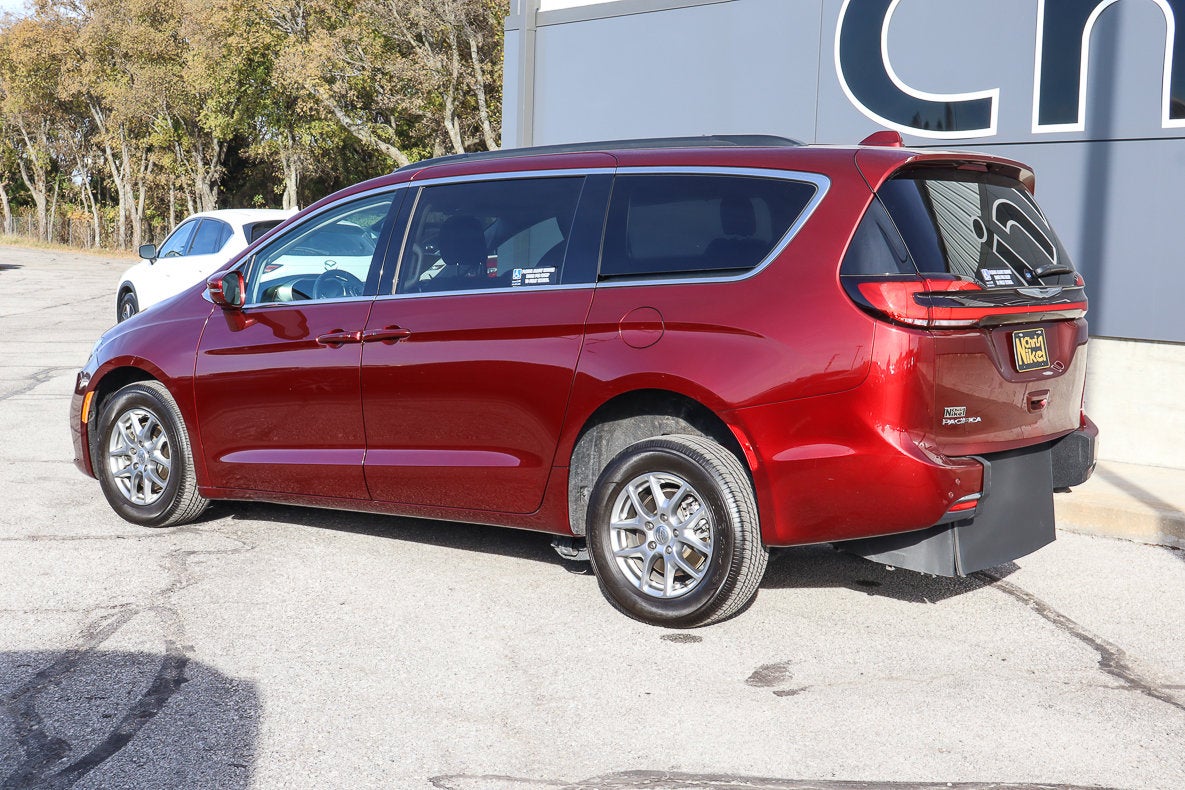 2021 Chrysler Pacifica Touring