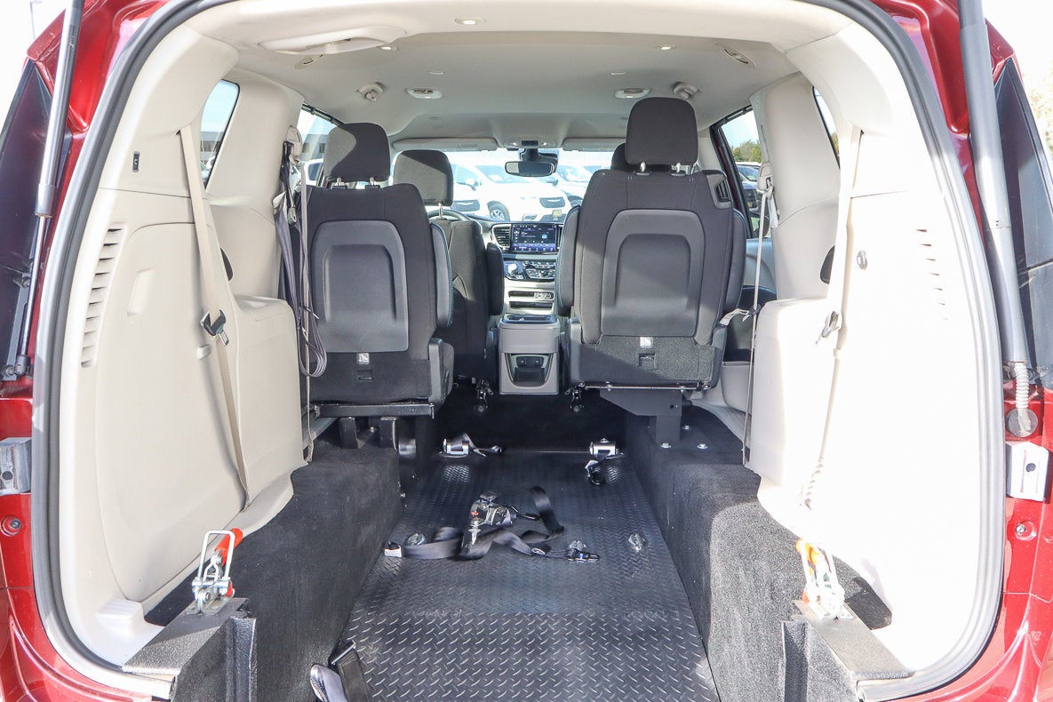 2021 Chrysler Pacifica Touring