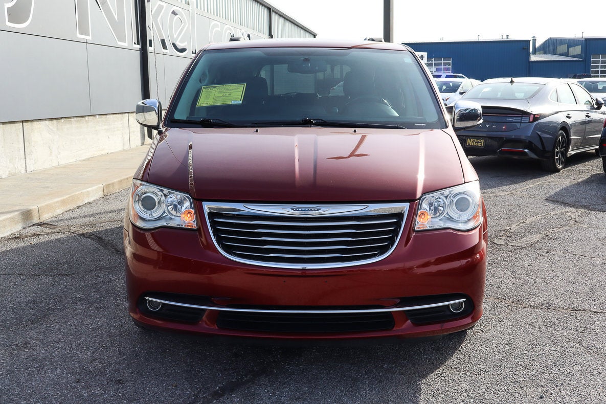 2016 Chrysler Town & Country 4dr Wgn Limited Platinum