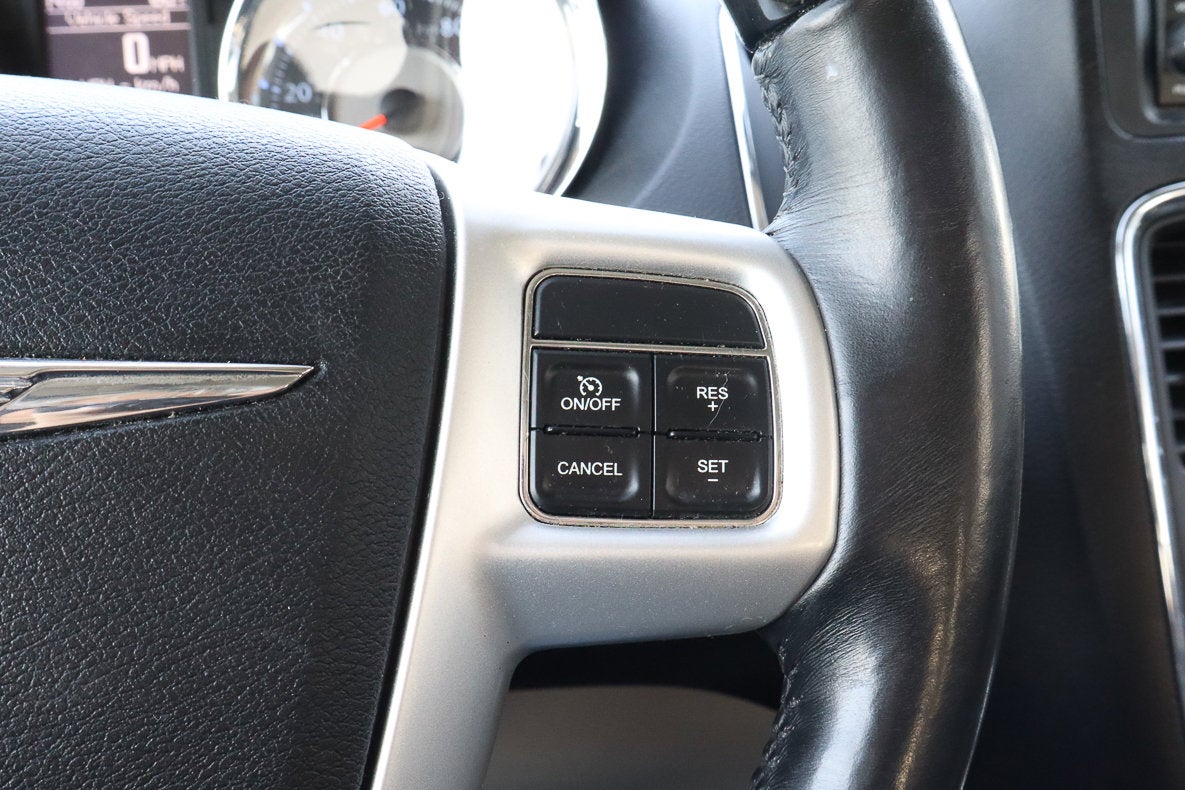 2016 Chrysler Town & Country 4dr Wgn Limited Platinum