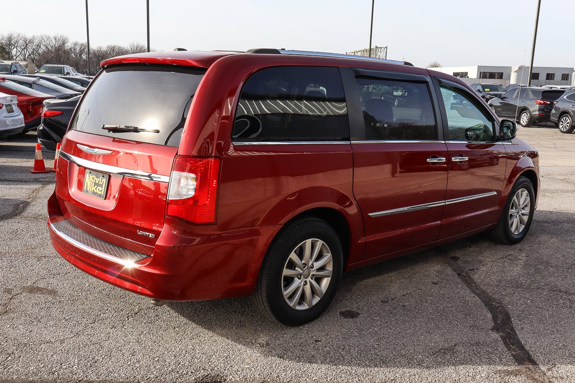 2016 Chrysler Town & Country 4dr Wgn Limited Platinum