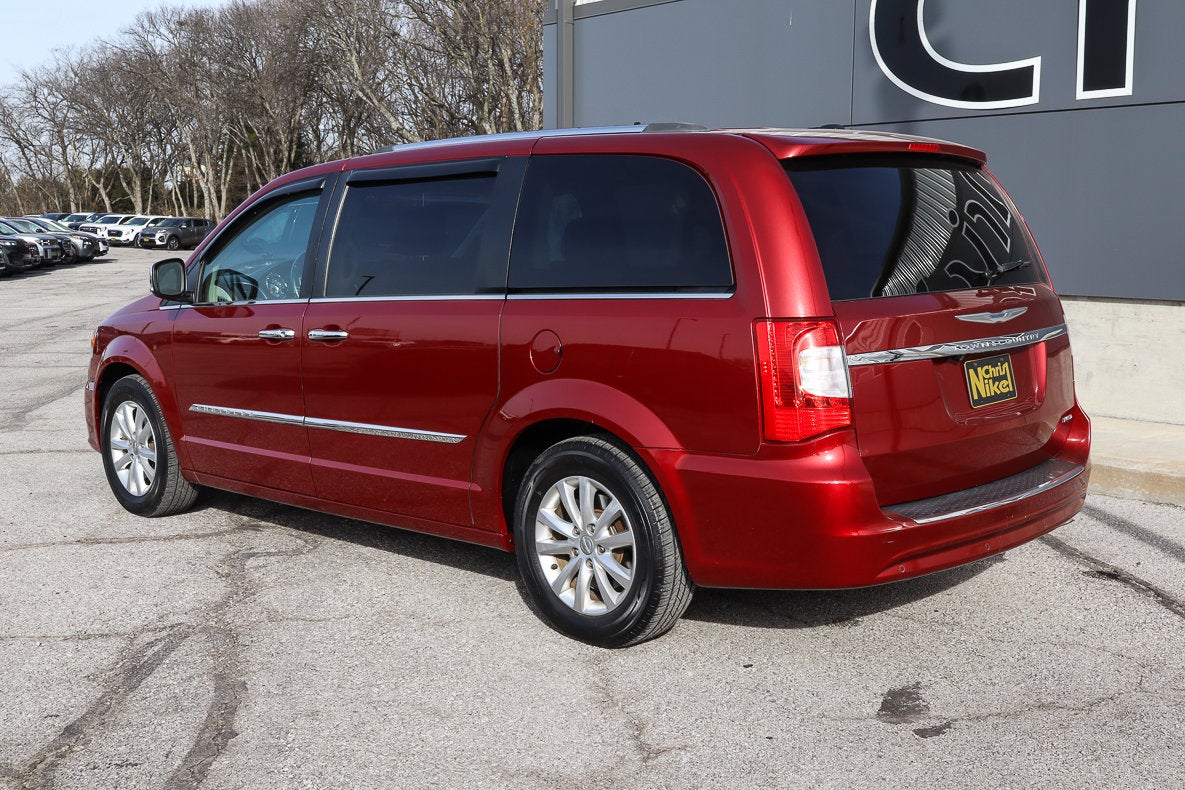 2016 Chrysler Town & Country 4dr Wgn Limited Platinum