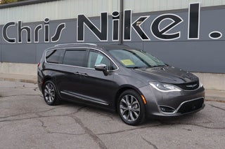 2019 Chrysler Pacifica Limited FWD