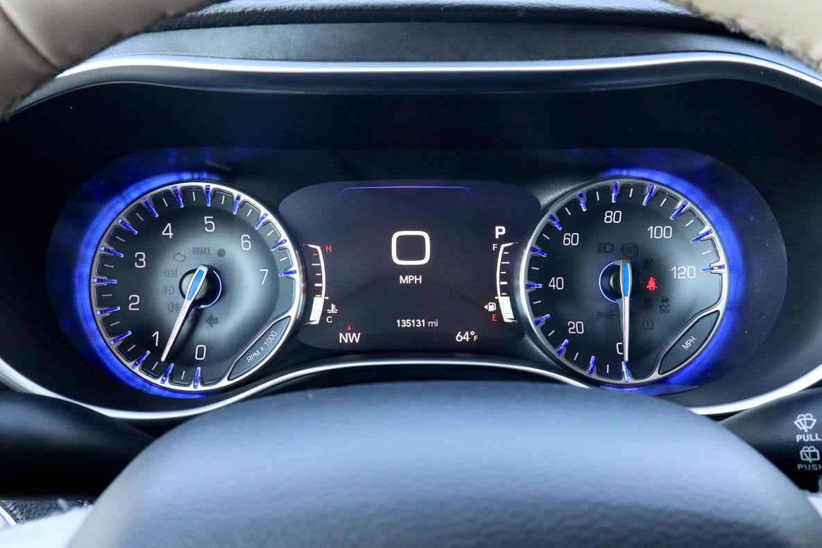 2020 Chrysler Pacifica Limited FWD