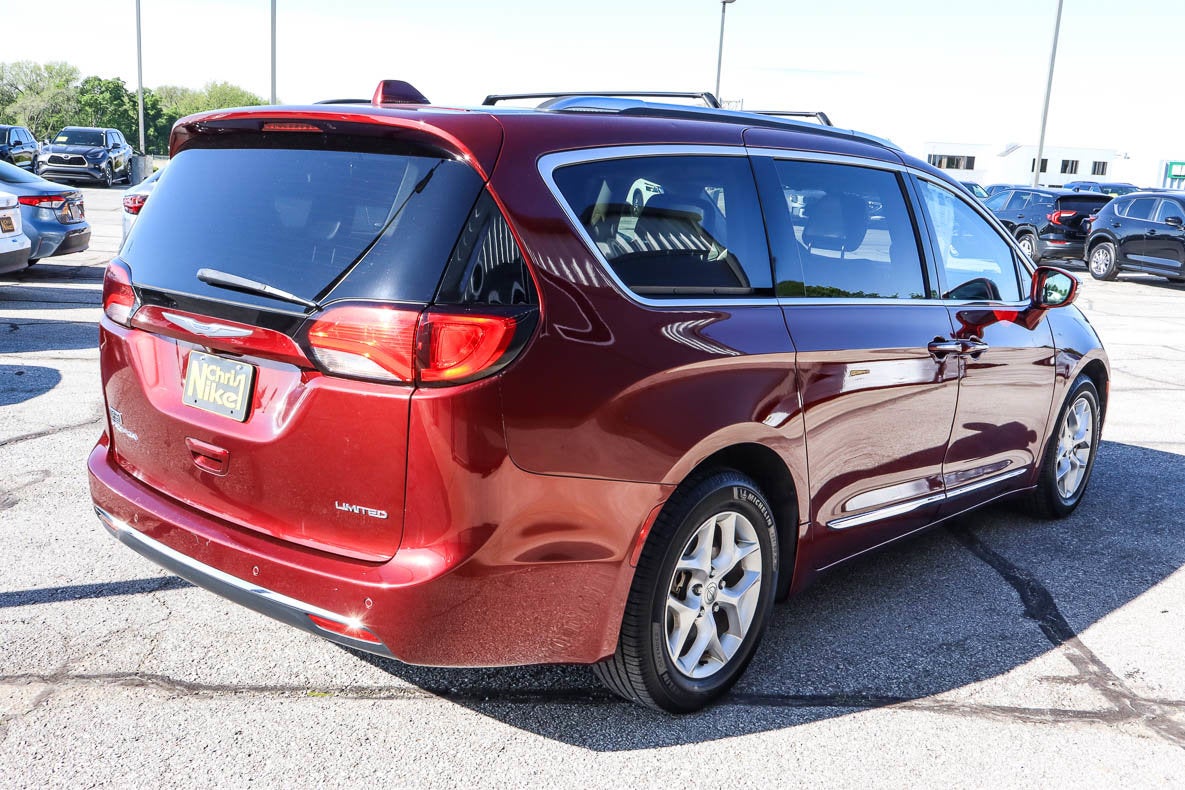 2020 Chrysler Pacifica Limited FWD