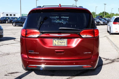 2020 Chrysler Pacifica Limited FWD