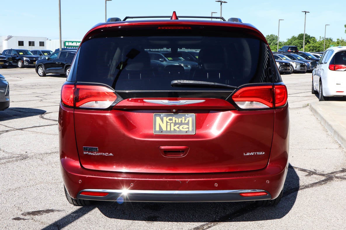 2020 Chrysler Pacifica Limited FWD
