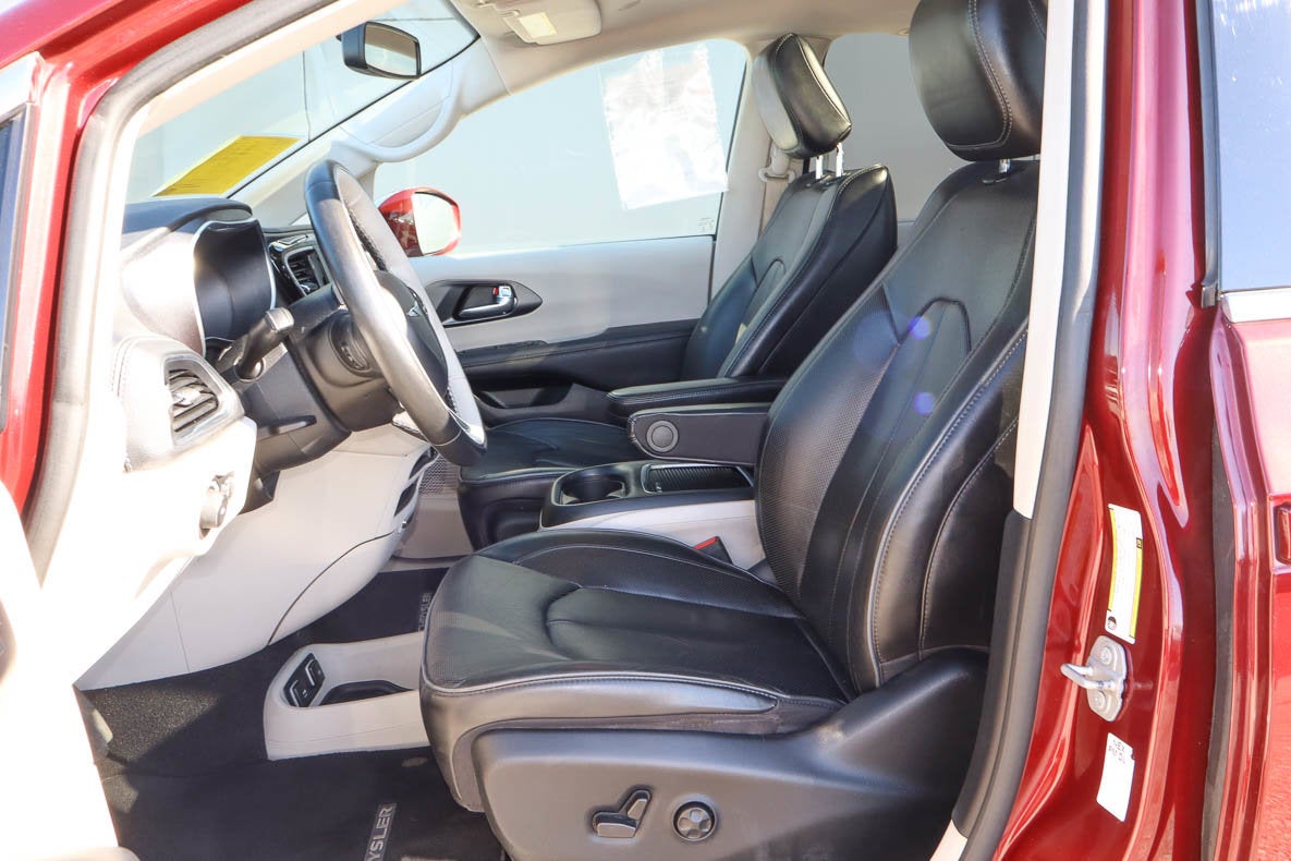 2020 Chrysler Pacifica Limited FWD