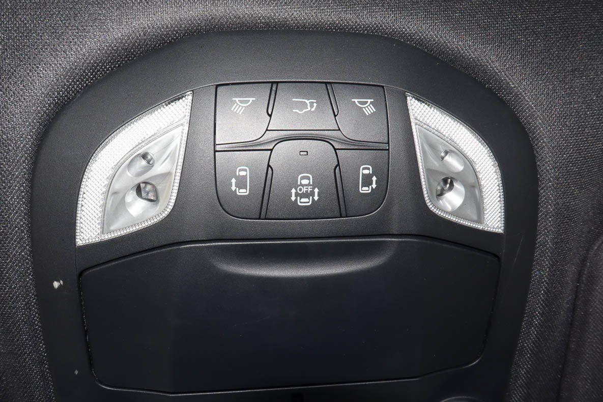 2025 Chrysler Pacifica Limited FWD