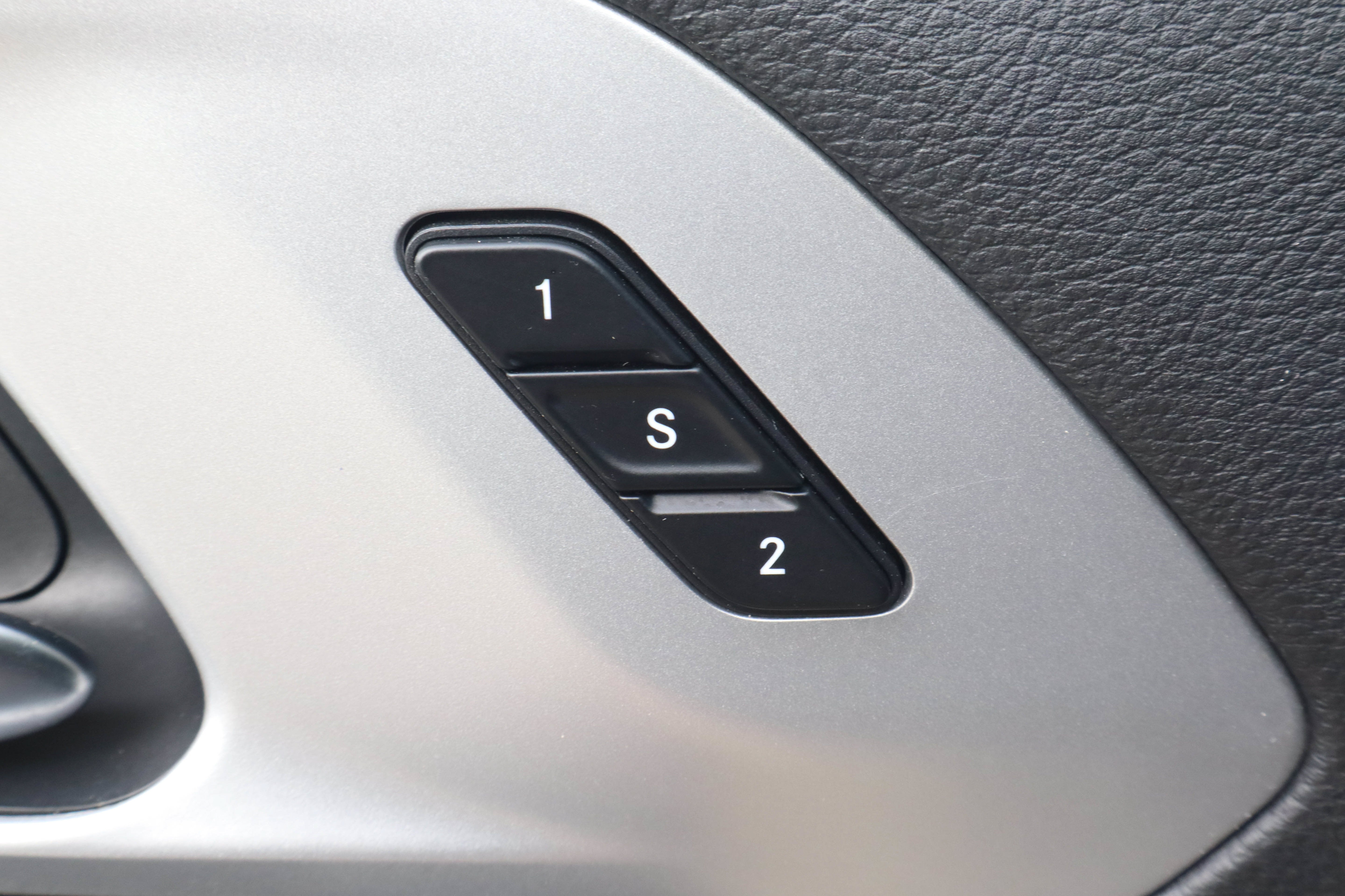 2025 Chrysler Pacifica Limited FWD